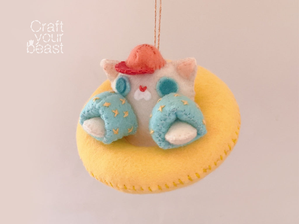 Patron de couture peluche chat bouée