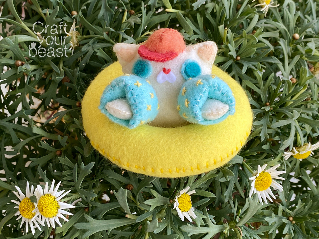 Patron de couture peluche chat bouée