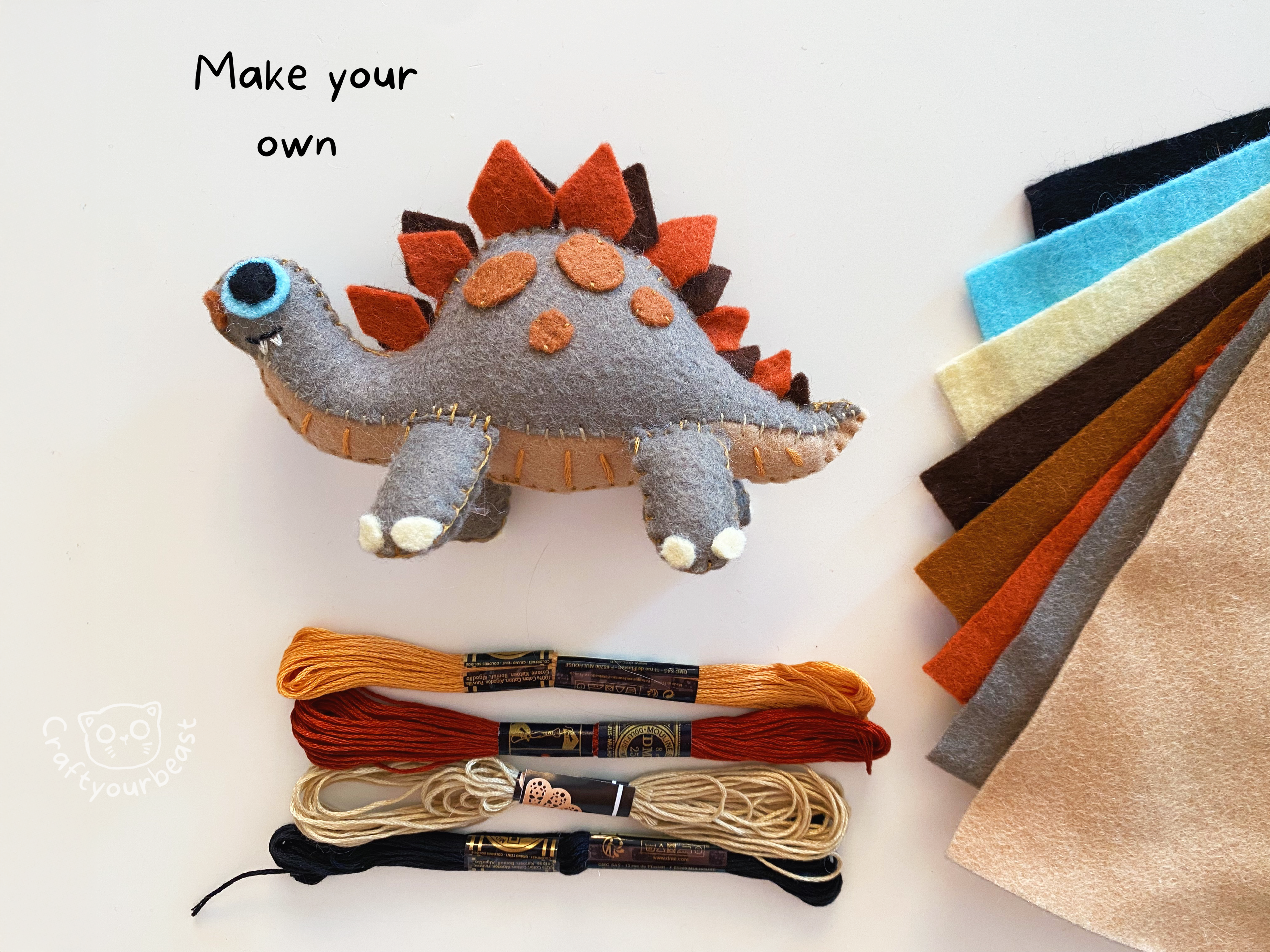 Patron Couture Peluche Dinosaure Stegosaure