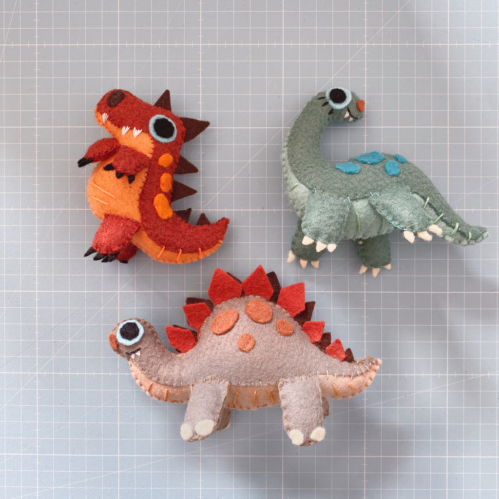 Kit de couture dino T-rex