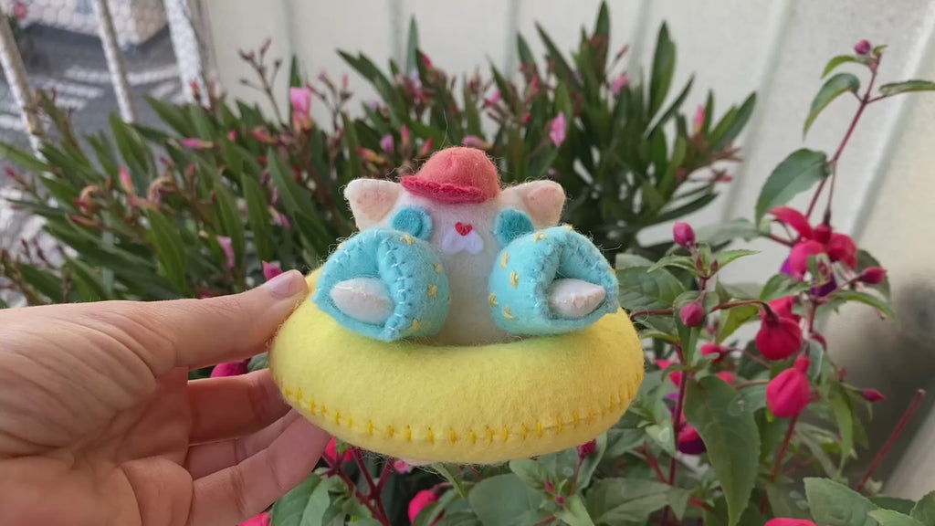 Patron de couture peluche chat bouée